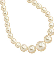 Three pieces of women's trendy large Pearl set