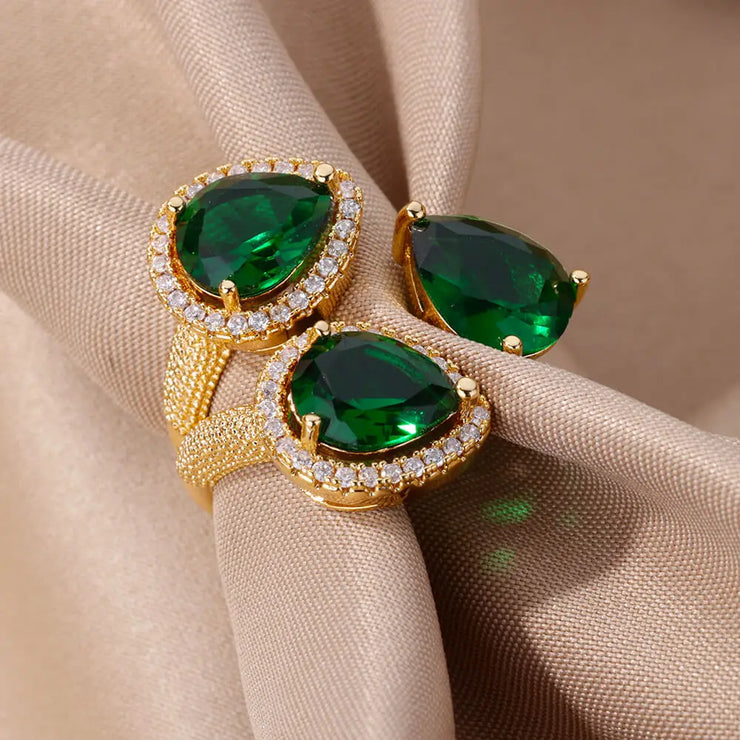 Cubic Green Three-Layer Ring