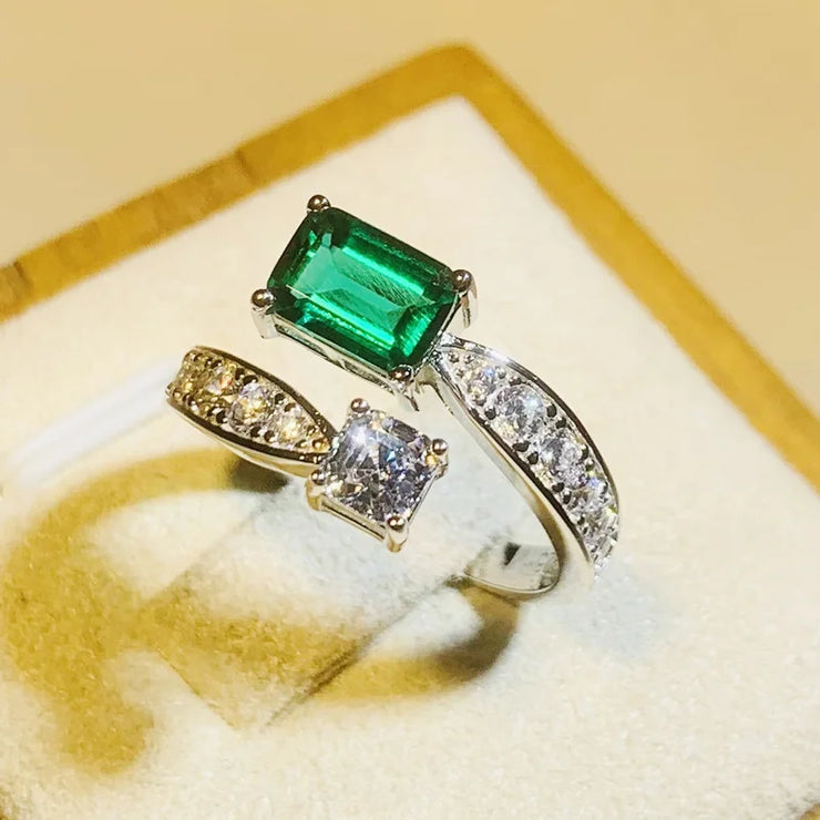 Stylish Adjustable Brilliant Green Ring