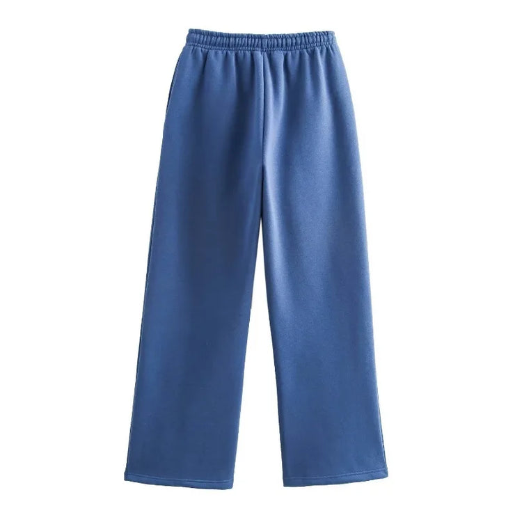 Elegant sweatshirt and trouser set